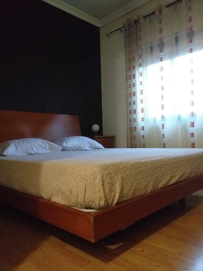 Residencial Montanhes Hotel Vila Real Buitenkant foto