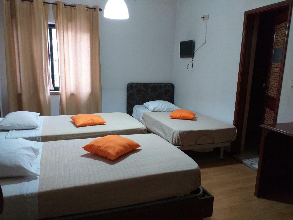 Residencial Montanhes Hotel Vila Real Buitenkant foto
